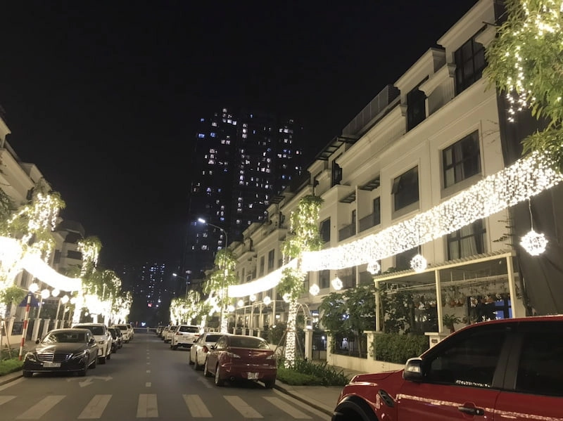 lap-den-led-cay-xanh-tai-vinhomes-gardenia-1-jpg Lắp Đèn Led Cây Xanh tại Vinhomes Gardenia