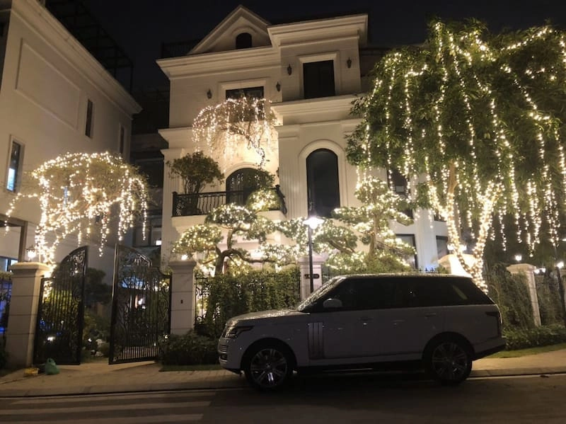 lap-den-led-cay-xanh-tai-vinhomes-hamony-nq-17-jpg Lắp Đèn Led Cây Xanh tại Vinhomes